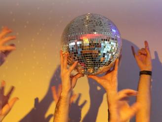 Rainbow Disco im BGZ - Wir feiern die Vielfalt!